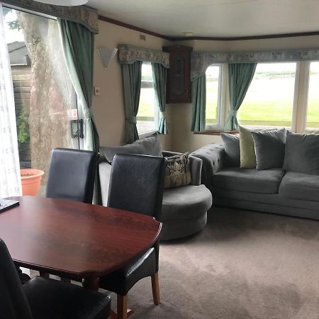 The Fox Inn, Roxby, Static Caravan Екстериор снимка