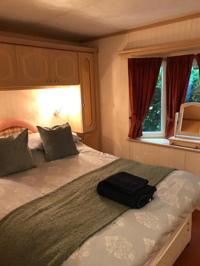 The Fox Inn, Roxby, Static Caravan Екстериор снимка