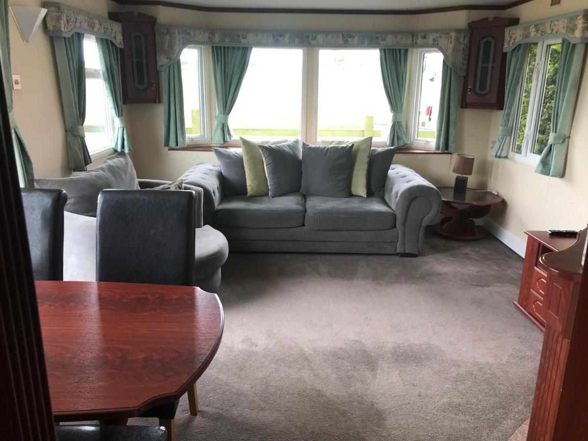 The Fox Inn, Roxby, Static Caravan Екстериор снимка